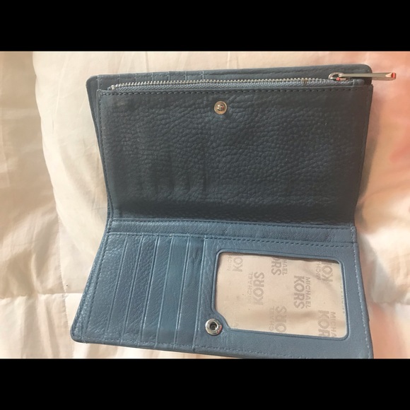 Wallet - Picture 2 of 3